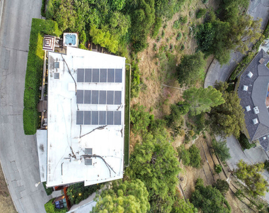 9416 Beverly Crest Drive - Photo Thumbnail 58