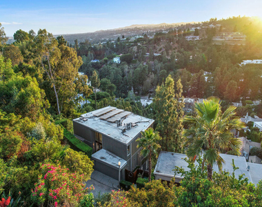 9416 Beverly Crest Drive - Photo Thumbnail 57