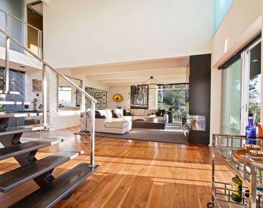 9416 Beverly Crest Drive - Photo Thumbnail 9