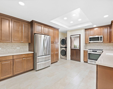 3101 Purdue Avenue - Photo Thumbnail 6