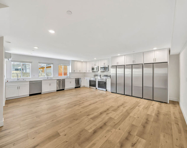 1584 W 37th Street - Photo Thumbnail 6