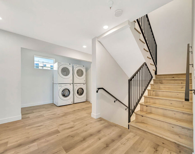 1584 W 37th Street - Photo Thumbnail 14