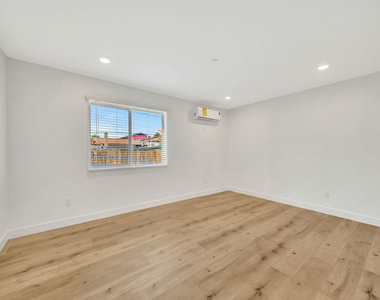 1584 W 37th Street - Photo Thumbnail 9