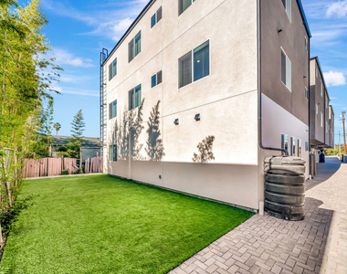 1584 W 37th Street - Photo Thumbnail 20