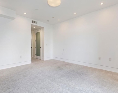 225 S Hamilton Drive - Photo Thumbnail 18