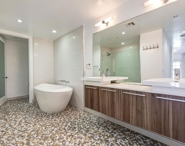 225 S Hamilton Drive - Photo Thumbnail 22
