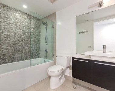 225 S Hamilton Drive - Photo Thumbnail 30