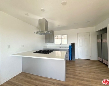 4023 Floral Drive - Photo Thumbnail 2