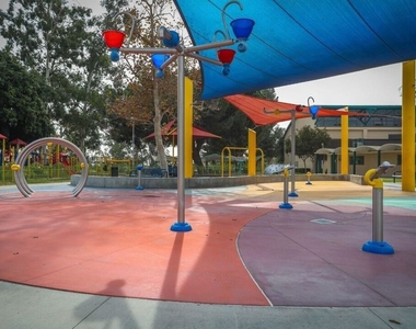 4023 Floral Drive - Photo Thumbnail 23