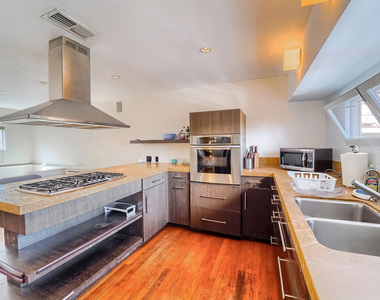 109 Dudley Avenue - Photo Thumbnail 3