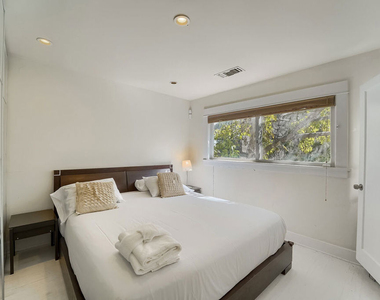 109 Dudley Avenue - Photo Thumbnail 5