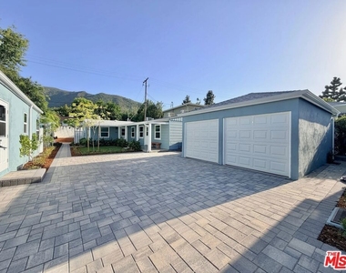 501 S Gaylord Drive - Photo Thumbnail 10