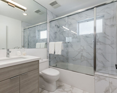 846 N Alta Vista Boulevard - Photo Thumbnail 17