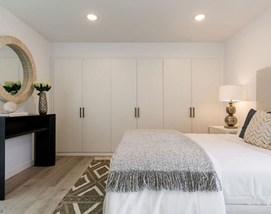 846 N Alta Vista Boulevard - Photo Thumbnail 15