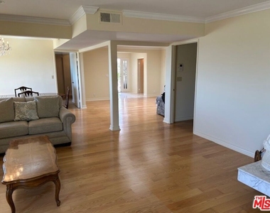 3908 Castlerock Road - Photo Thumbnail 7
