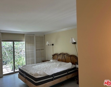 3908 Castlerock Road - Photo Thumbnail 10