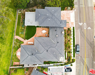 1110 W Muirlands Drive - Photo Thumbnail 42