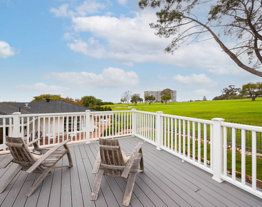1110 W Muirlands Drive - Photo Thumbnail 25