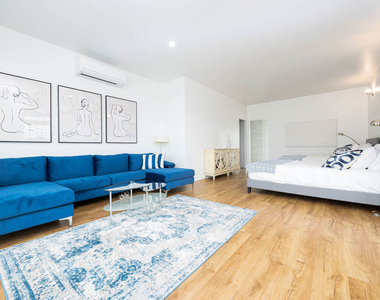 1110 W Muirlands Drive - Photo Thumbnail 19
