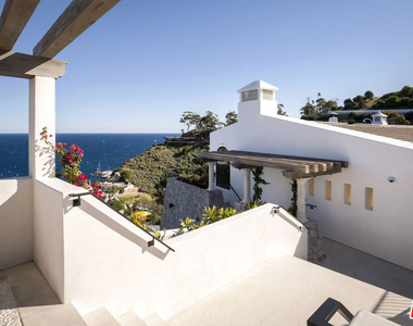 335 Wrigley Road - Photo Thumbnail 9