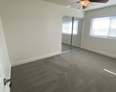 1324 Iris Ave. - Photo Thumbnail 4