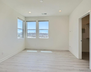 3051 Marquee Way - Photo Thumbnail 17