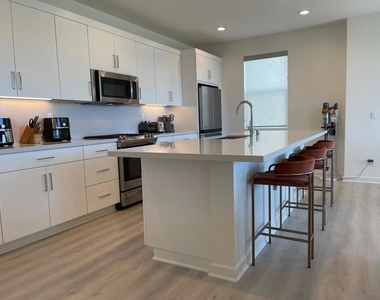 3051 Marquee Way - Photo Thumbnail 10