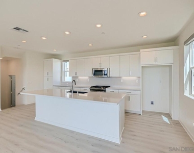 3051 Marquee Way - Photo Thumbnail 12