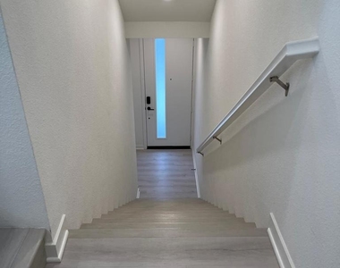 3051 Marquee Way - Photo Thumbnail 5