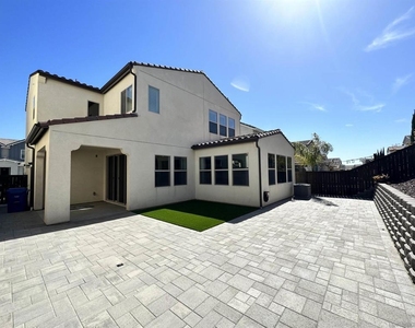 1031 Calle Deceo - Photo Thumbnail 5