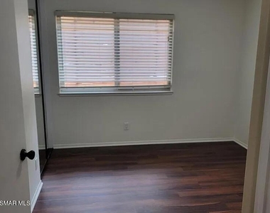 28910 Calabria Drive - Photo Thumbnail 17