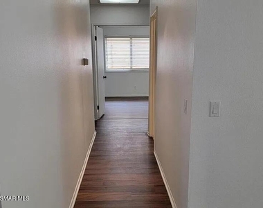 28910 Calabria Drive - Photo Thumbnail 12