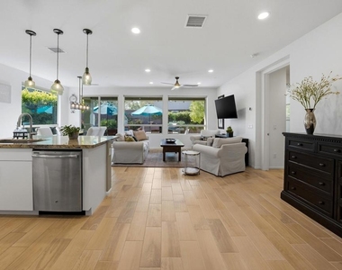 51811 Golden Eagle Drive - Photo Thumbnail 2