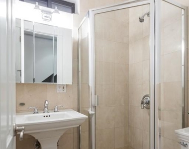 40 Avenue B - Photo Thumbnail 5