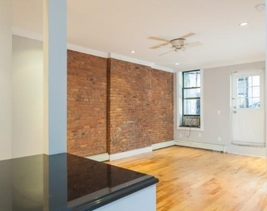 40 Avenue B - Photo Thumbnail 3