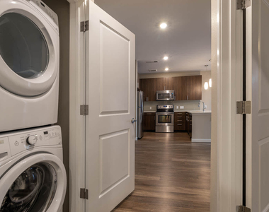 6950 E Chenango Ave - Photo Thumbnail 24