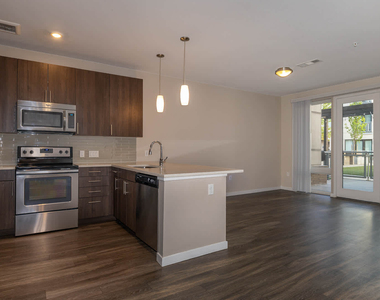 6950 E Chenango Ave - Photo Thumbnail 4