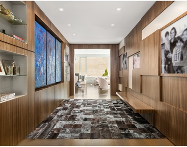 350 W Broadway - Photo Thumbnail 12