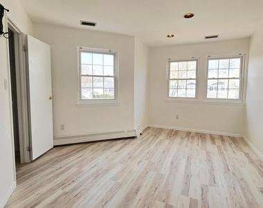 173 Colony Drive - Photo Thumbnail 10