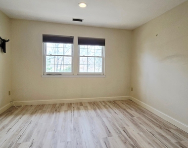 173 Colony Drive - Photo Thumbnail 15