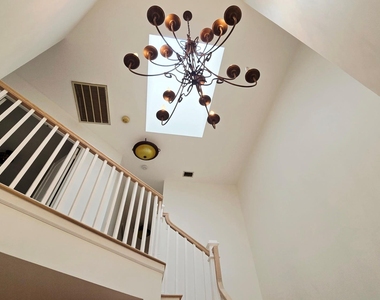 173 Colony Drive - Photo Thumbnail 9