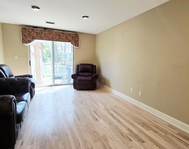173 Colony Drive - Photo Thumbnail 8