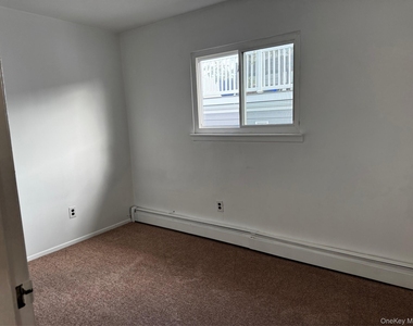 113 Maple Boulevard - Photo Thumbnail 5