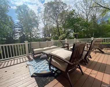 50 Greenacres Avenue - Photo Thumbnail 27