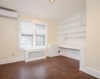 50 Greenacres Avenue - Photo Thumbnail 14