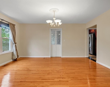 47 Carriage Road - Photo Thumbnail 7