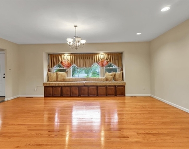 47 Carriage Road - Photo Thumbnail 6