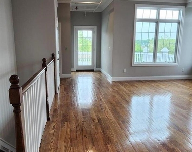 22 Bayville Avenue - Photo Thumbnail 5