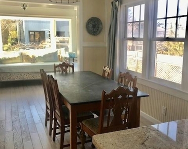 16 Crescent Walk - Photo Thumbnail 2