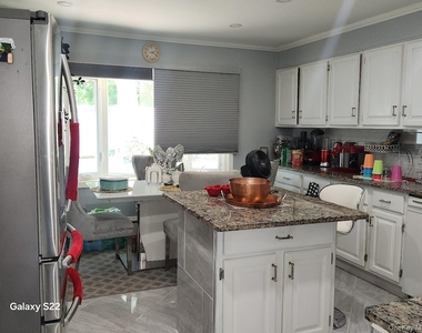 46 Randolph Road - Photo Thumbnail 6